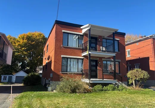Triplex à vendre - 81-81B Rue Perreault, Victoriaville, G6P 5E4