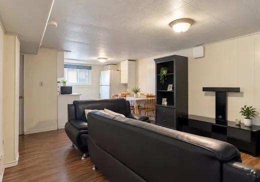 Duplex à vendre - 10850-10852 Av. Balzac, Montréal (Nord), H1H 3L9