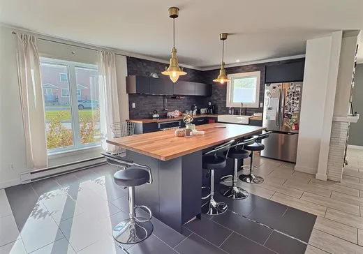 Duplex à vendre - 344-346 Boul. Armand-Gilbert, Val-d'Or, J9P 5J4