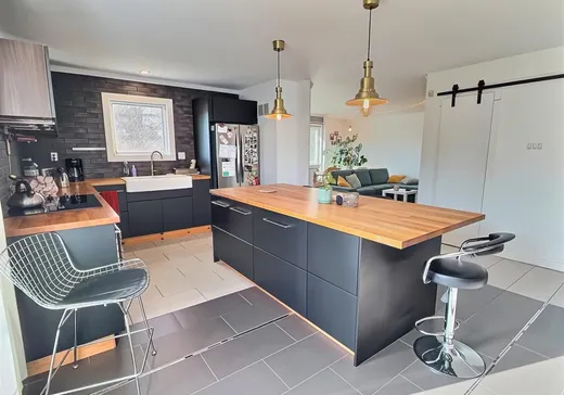 Duplex à vendre - 344-346 Boul. Armand-Gilbert, Val-d'Or, J9P 5J4