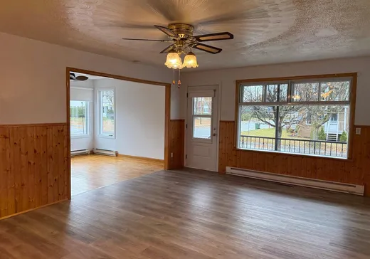 Duplex à vendre - 400-402 Rue Lafrance, Asbestos, J1T 2L3