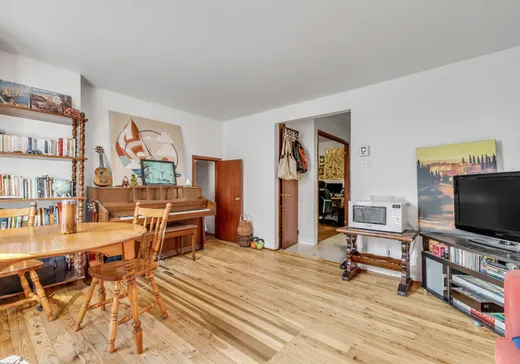 Triplex for Sale - 246-252 Rue Arago O., La Cité-Limoilou, G1K 2H8