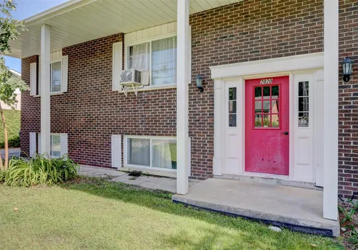 4-Plex à vendre - 2020 Av. Castelneau, Saint-Hyacinthe, J2S 7H8
