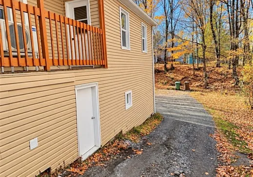 Duplex for Sale - 44-46 Rue Water, Danville, J0A 1A0
