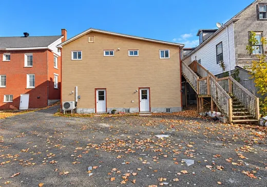Duplex for Sale - 44-46 Rue Water, Danville, J0A 1A0