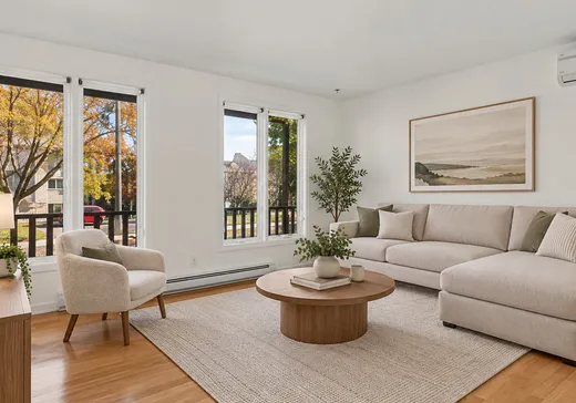 Duplex à vendre - 138-140 Rue Lafrance O., Saint-Basile-le-Grand, J3N1C5