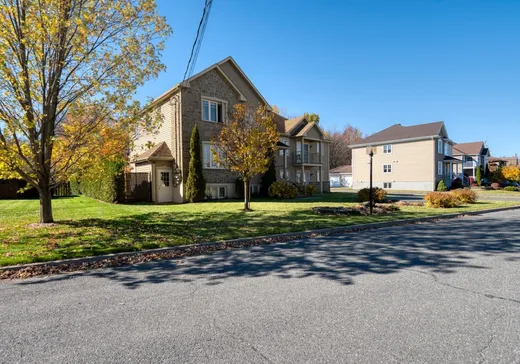 4-Plex à vendre - 331-331C Rue Beauchesne, St-Germain-De-Grantham, J0C 1K0