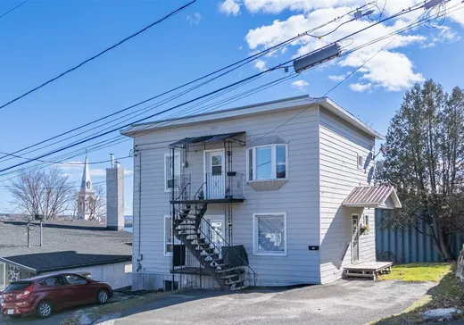 Triplex à vendre - 181-185 4e Avenue, St-Ferdinand, G0N 1N0