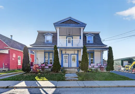 Duplex for sale - 113-115 Rue du Collège N., Pointe-Claire (Montreal Island), J0B2H0