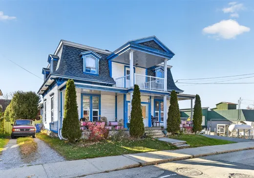 Duplex for Sale - 113-115 Rue du Collège N., Pointe-Claire (Montreal Island), J0B 2H0