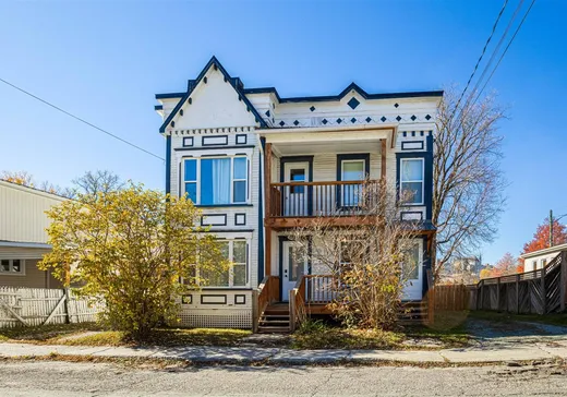 Duplex for Sale - 421-423 Rue Lawford, Sherbrooke, J1G 2C2