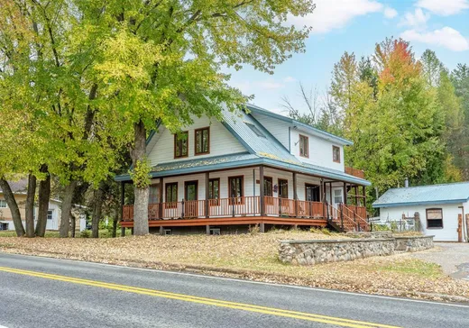 Triplex à vendre - 1030-1034 Rue Labelle, Mont-Tremblant, J8E2W5