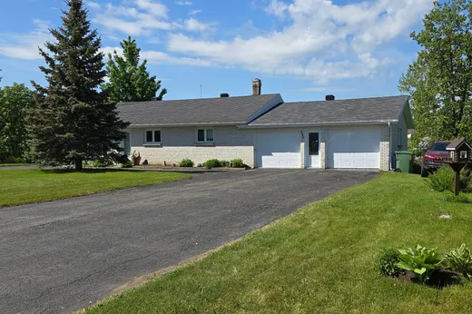 Maison à vendre - 535 Route de l'Anse-St-Jean, Amqui, G5J 3S5