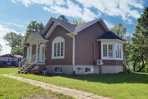 Maison à étages à vendre - 71 Rue des Opales E., Kingsey Falls, J0A1B0