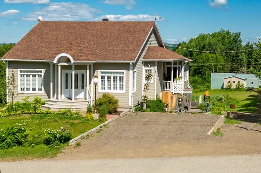 Maison à étages à vendre - 594 Rg de St-Placide N., Baie-Saint-Paul, G3Z3A7
