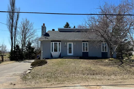 Two or more stories for sale - 1784 Ch. des Coudriers, Iles-Aux-Coudres, G0A1X0