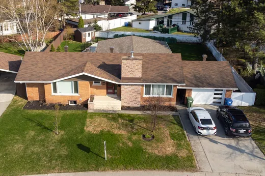 Two or more stories for sale - 440 6e Rue, Amos, J9P3V7
