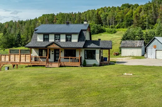 Maison à étages à vendre - 600 Rg St-Pierre, Saint-Irénée, G0T1V0