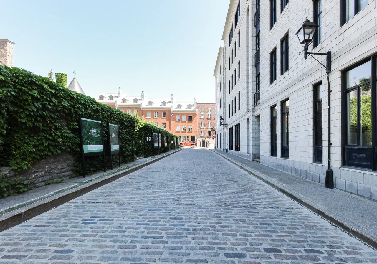 304 Rue Le Royer E. — photo 2