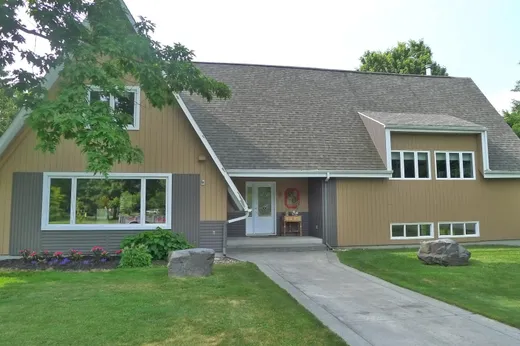 Maison à étages à vendre - 8 Rue des Chênes, Victoriaville, G6P2G1