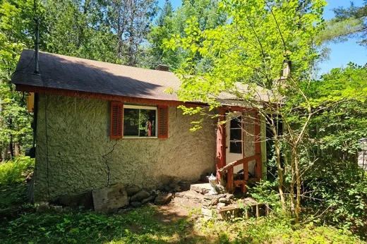 Maison à vendre - 82 116e Avenue, St-Hippolyte, J8A 2E7