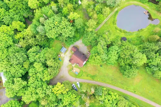 Maison à étages à vendre - 5709-5713 Ch. du Mont-Valcourt, Valcourt, J0E2L0