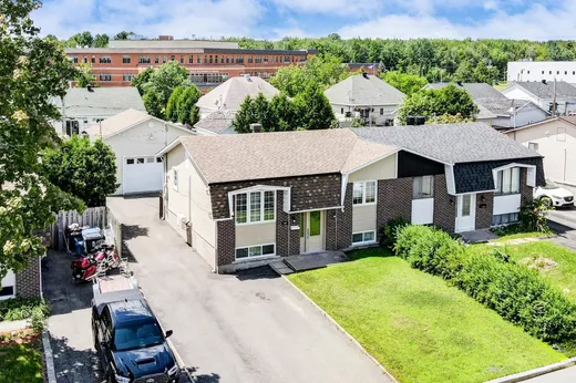 Maison à étages à vendre - 140 Rue des Frênes, Sainte-Anne-des-Plaines, J5N1P5