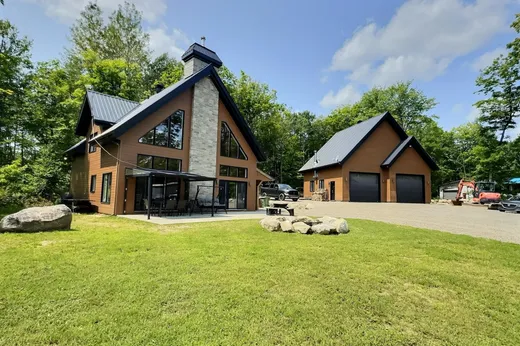 Two or more stories for sale - 12915 Ch. du Lac-Kiamika, Rivière-Rouge, J0T1T0