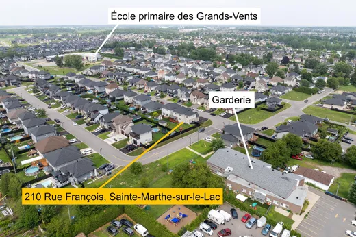 Maison à vendre - 210 Rue François, Sainte-Marthe-sur-le-Lac, J0N 1P0