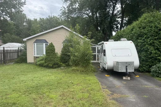 Two or more stories for sale - 440 Rue des Patriotes, Laval (Sainte-Rose), H7L2M3
