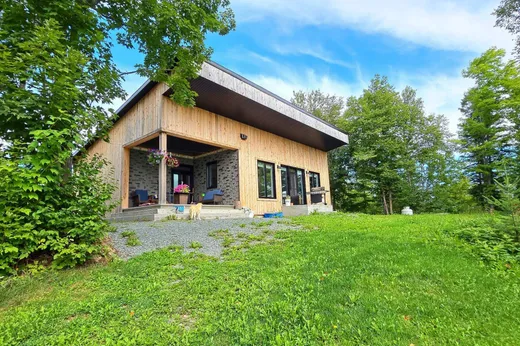 Maison à étages à vendre - 121 Rue de la Croix, Saint-Léon-le-Grand, G0J2W0