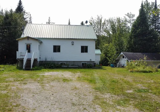 Maison à étages à vendre - 2877 Ch. Thérèse, Weedon, J0B3J0