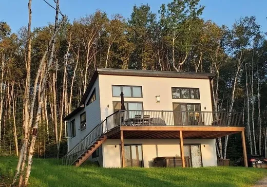 Two or more stories for sale - 1578 Ch. des Hauts-Bois, Saint-Irénée, G0T1V0