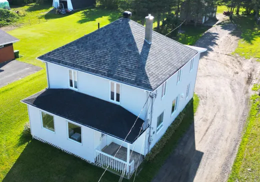 Two or more stories for sale - 215 Rue Principale, Quebec City, G0K1C0