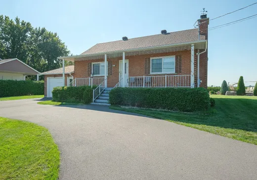 Maison à étages à vendre - 2019 Rue Richelieu, St-Marc-sur-Richelieu, J0L2E0