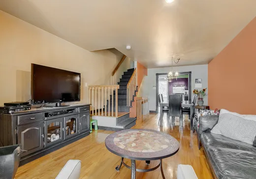 Maison à vendre - 11331 Av. Armand-Lavergne, Montréal-Nord, H1H 5W3