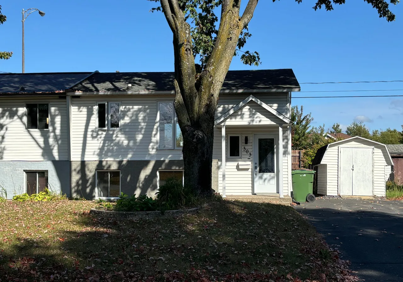 Maison à vendre - 303 Rue Boily, Victoriaville, G6P 8N3