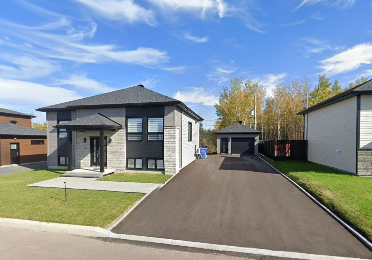 Maison à vendre - 4001 Rue des Geysers, Chicoutimi-Jonquière, G7P 0K5