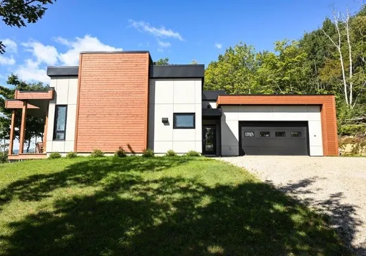 Maison à vendre - 11 Ch. des Cerisiers, Baie-Saint-Paul, G3Z 3H2