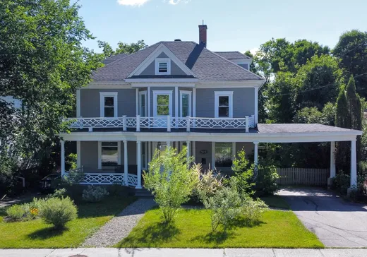 Maison à étages à vendre - 572 Rue de London, Sherbrooke, J1H3N1