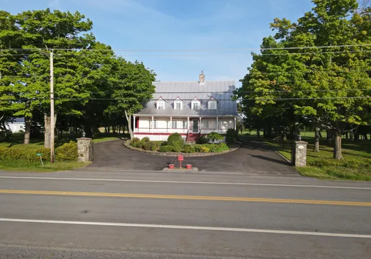 Maison à vendre - 458 Av. De Gaspé E., Saint-Jean-Port-Joli, G0R 3G0