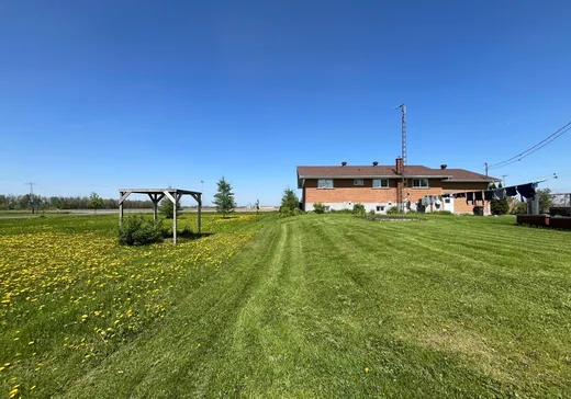 Maison à vendre - 1177 34e Avenue, Saint-Zotique, J0P 1Z0