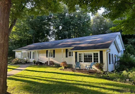 Bungalow à vendre - 52 Rue Turtle Pond, Hudson, J0P1H0