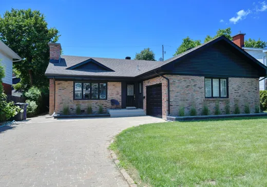 Bungalow à vendre - 1590 Rue Maria-Chapdelaine, Laval, H7E3L1