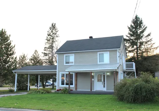 Maison à étages à vendre - 86 Rue Comeau, Maniwaki, J9E2S5