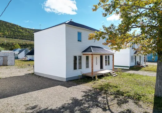 Maison à vendre - 520 Av. Wilfrid-Doucet, L'Anse-Pleureuse, G0E 1W0