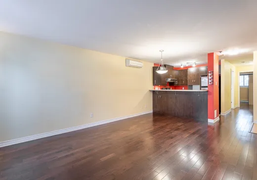 Condo à vendre - 2720 Rue Ontario E., Ville-Marie (Montréal), H2K 1X3