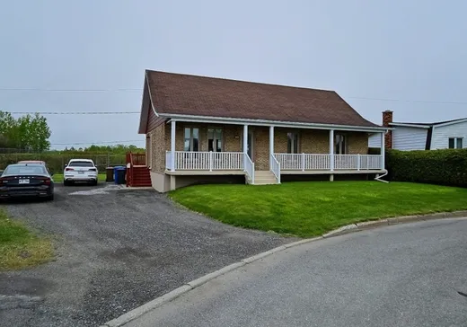 Maison à vendre - 711 Rue du Commandant, Rimouski, G5L 7Y1