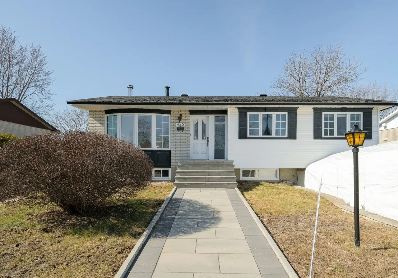 Maison à vendre - 483 Boul. Roberval O., Longueuil, J4L 3B3