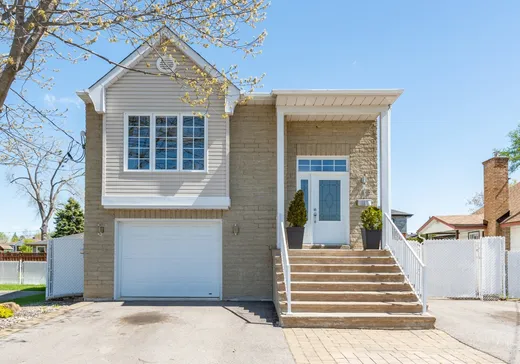 Bungalow à vendre - 713 2e Avenue, Laval, H7R4J1